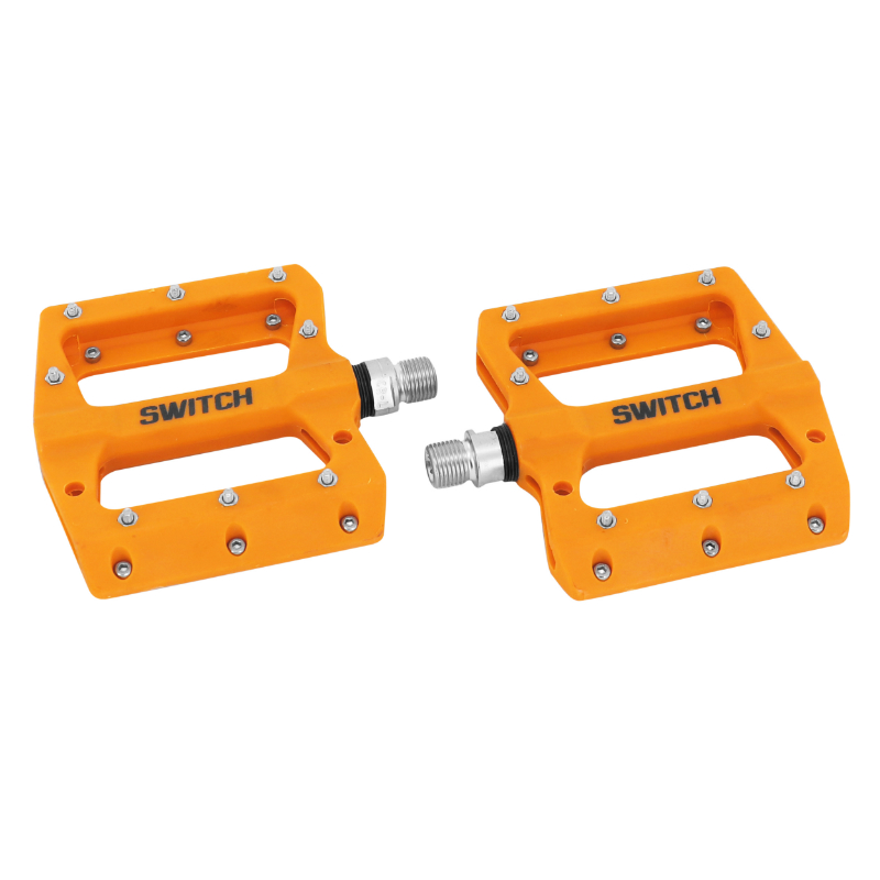 PEDALE VTT PLATEFORME DESCENTE - BMX SWITCH JUMP RESINE ORANGE FILETAGE 9-16 AVEC PICOTS ARGENT (PAIRE)