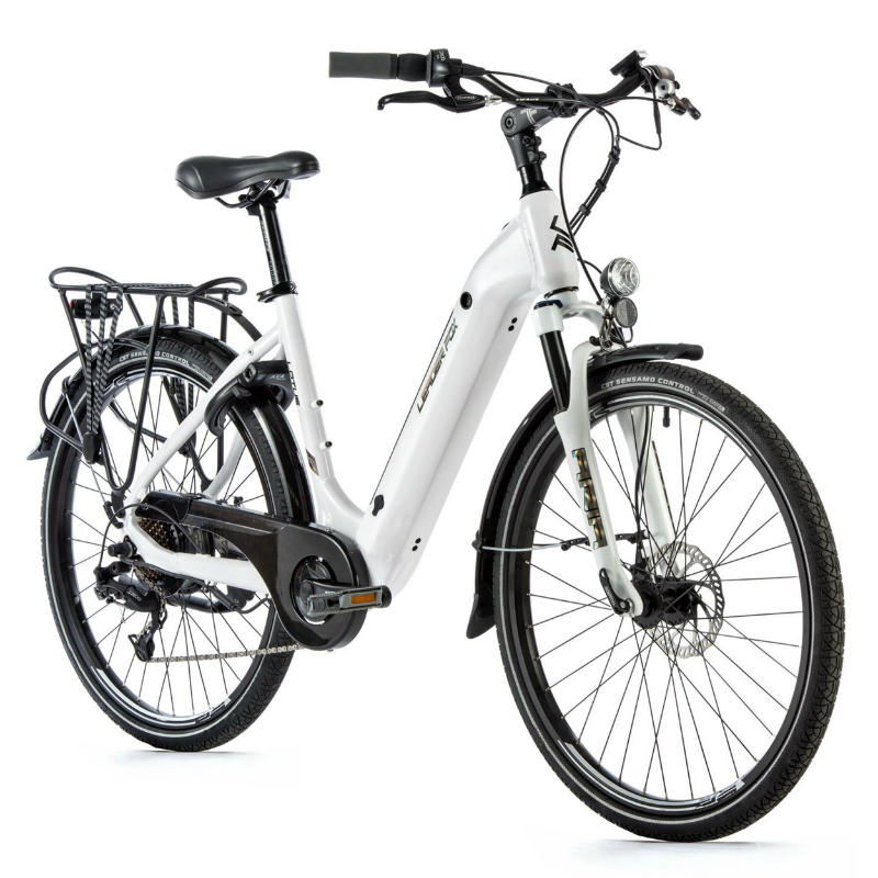 VELO ELECTRIQUE-VAE CITY 26 LEADER FOX LOTUS MIXTE BLANC 7V MOTEUR ROUE AR BAFANG 36V 45NM BATTERIE 15AH (16,5'' - H43CM - TAILLE S - POUR ADULTE DE 158CM à 168CM)