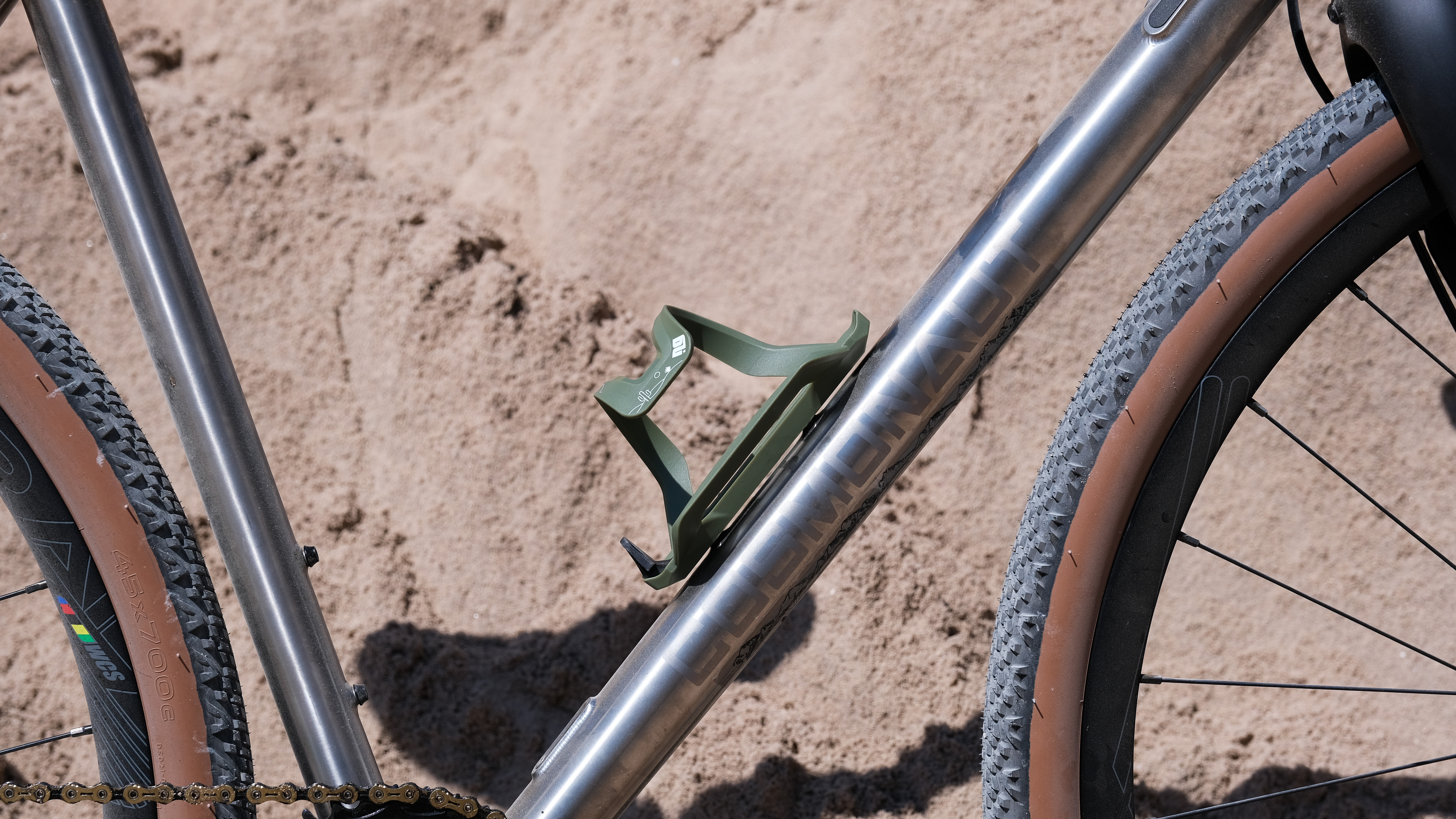 NG SPORTS CUMEEN SIDE-ENTRY BOTTLE CAGE, SALTY CACTUS COLLECTION, DARK GREEN NG SPORTS CUMEEN SIDE-ENTRY BOTTLE CAGE, SALTY CACTUS COLLECTION, DARK GREEN