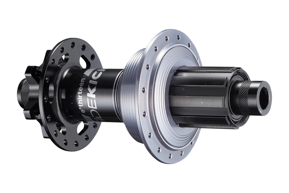 E*THIRTEEN SIDEKICK BOOST HUB RW, 28 H., 148X12MM, HG, BLACK/STERLING SILVER E*THIRTEEN SIDEKICK BOOST HUB RW, 28 H., 148X12MM, HG, BLACK/STERLING SILVER