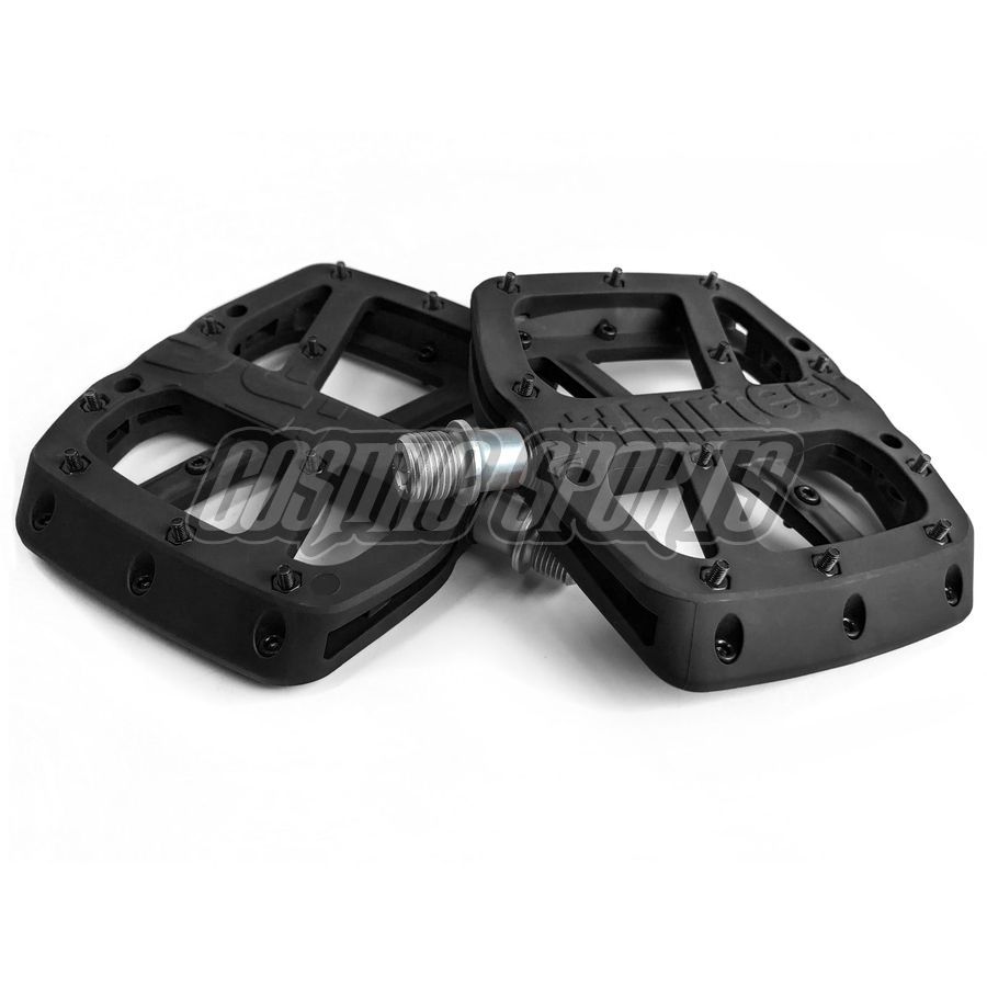 E*THIRTEEN BASE PLATFORM-PEDAL, 22 PINS, ONE SIZE E*THIRTEEN BASE PLATFORM-PEDAL, 22 PINS, ONE SIZE