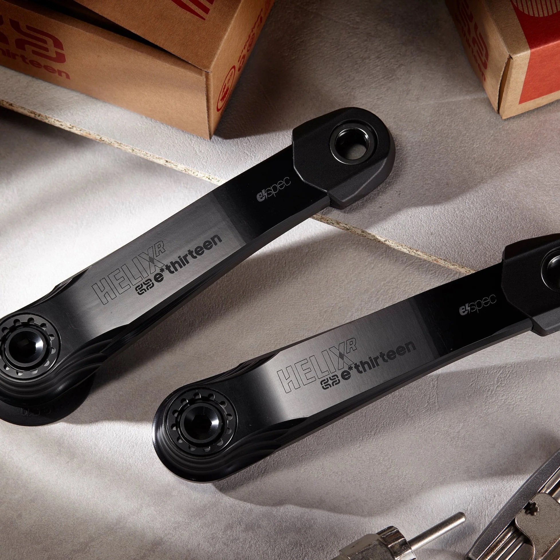 E*THIRTEEN E*SPEC HELIX AL CRANK, 155MM, BOSCH GEN4-BROSE S MAG-TQ HPR50, SELF EXTRACTOR, BLACK E*THIRTEEN E*SPEC HELIX AL CRANK, 155MM, BOSCH GEN4-BROSE S MAG-TQ HPR50, SELF EXTRACTOR, BLACK