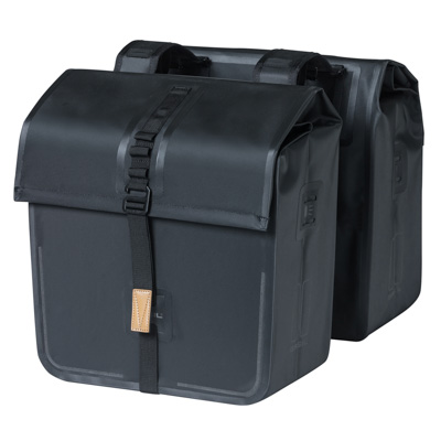 SACOCHE ARRIERE VELO DOUBLE BASIL URBAN DRY 50L NOIR 100% WATERPROOF (36X17X42CM) - FIXATION SUR PORTE BAGAGE SACOCHE ARRIERE VELO DOUBLE BASIL URBAN DRY 50L NOIR 100% WATERPROOF (36X17X42CM) - FIXATION SUR PORTE BAGAGE