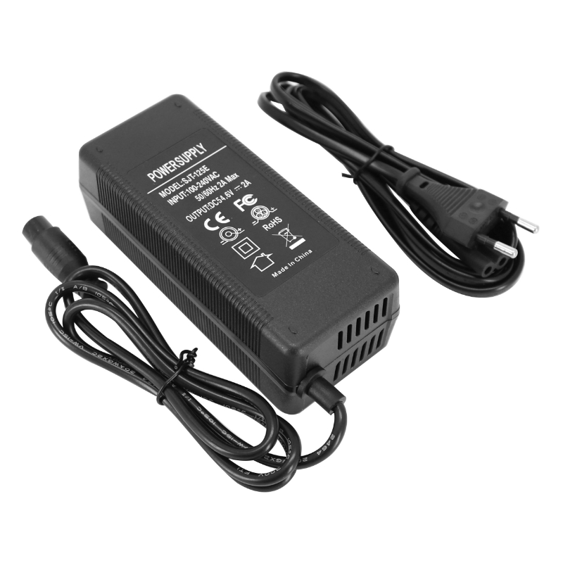 CHARGEUR DE BATTERIE TROTTINETTE 48V - 54,6V 2A (CONNECTEUR GX16) -SELECTION P2R- CHARGEUR DE BATTERIE TROTTINETTE 48V - 54,6V 2A (CONNECTEUR GX16) -SELECTION P2R-