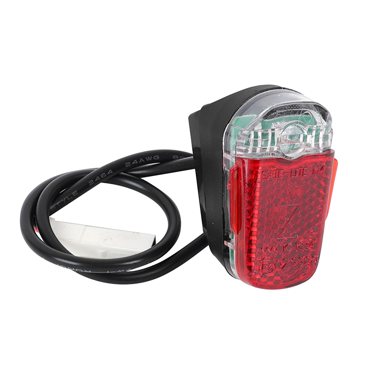 ECLAIRAGE-FEU ARRIERE DE GARDE-BOUE POUR TROTTINETTE SEGWAY NINEBOT MAX G30 D-E -SELECTION P2R- ECLAIRAGE-FEU ARRIERE DE GARDE-BOUE POUR TROTTINETTE SEGWAY NINEBOT MAX G30 D-E -SELECTION P2R-