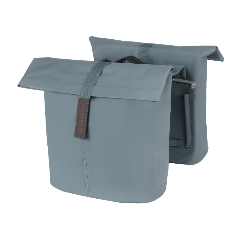 SACOCHE ARRIERE VELO DOUBLE BASIL VEGAN BLEU IMITATION CUIR 28-32L FIXATION PORTE BAGAGE FERMETURE PLIANT ANTI-PLUIE AVEC REFLECHISSANT FIXATION SYSTEME MIK (COMPATIBLE AVEC 157030 INCLUS)