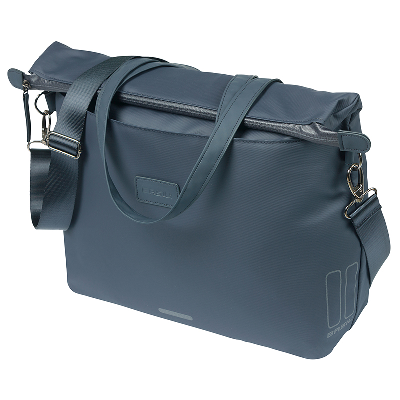 SACOCHE ARRIERE VELO LATERALE SAC ORDINATEUR PORTABLE BASIL MANHATTAN WATERPROOF BLEU MARINE DROIT-GAUCHE 12L FIXATION HOOK ON (12X38X30CM) FERMETURE PLIANT ANTI-PLUIE